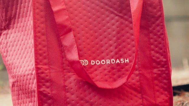 Logo for news article #1 (Top Wall Street Forecasters Revamp DoorDash Price Expectations Ahead Of Q4 Earnings)