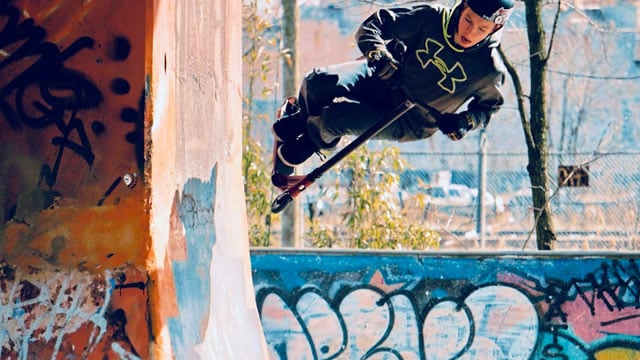 Logo for news article #1 (Under Armour's Q2 Earnings Beat Mark, E-Commerce Revenues Dip 8% Y/Y)