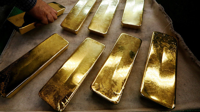 Logo for news article #1 (4 Gold Mining Stocks to Buy Right Away on Rising Gold Prices)