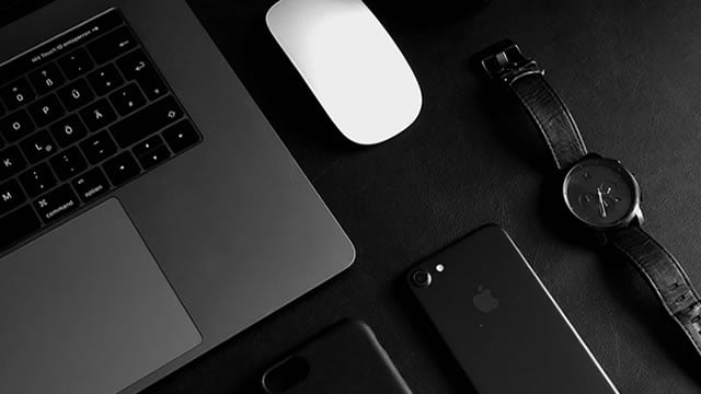 Logo for news article #1 (Why Apple Stock Might Be Spared If an AI Bubble Bursts)