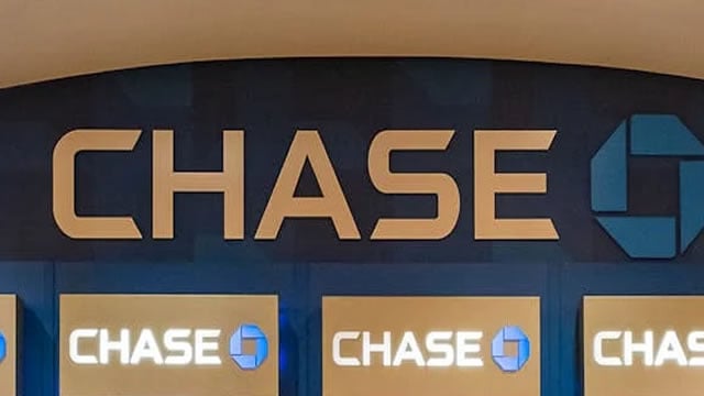 Logo for news article #0 (JPMorgan Chase & Co. (JPM) Outperforms Broader Market: What You Need to Know)