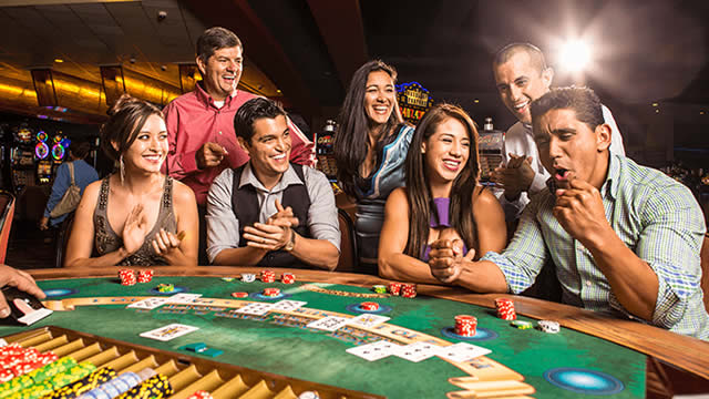 Logo for news article #1 (Las Vegas Sands: 2Q Results Move It To Center Stage)