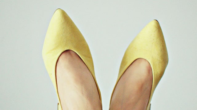 Logo for news article #0 (Deckers Outdoor Corporation (DECK) is Attracting Investor Attention: Here is What You Should Know)