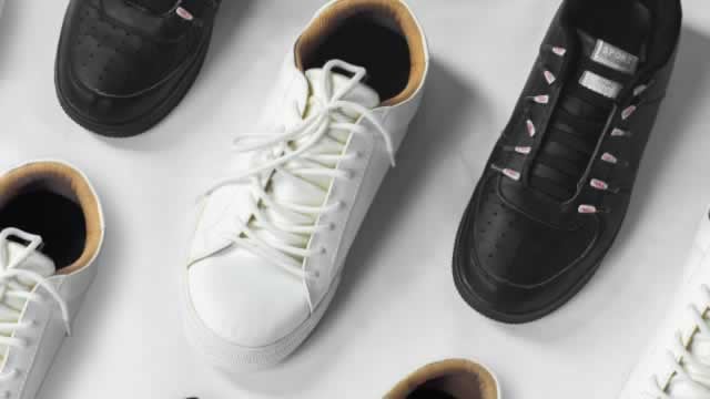 Logo for news article #2 (Steve Madden says Trump tariffs are ‘destroying' the economy that brands like his created)