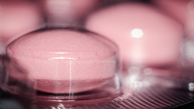 Logo for news article #2 (AbbVie vs. Eli Lilly: Which Large Drugmaker Has the Edge in 2025?)