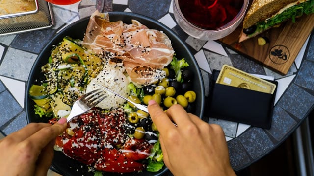 Logo for news article #2 (Why Is Gen Z Emerging as AmEx's Next Premium Growth Driver?)