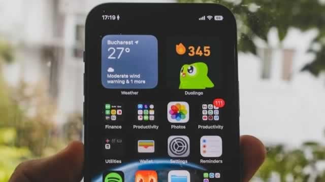 Logo for news article #1 (Duolingo Q3: Just Like Meta In 2022)