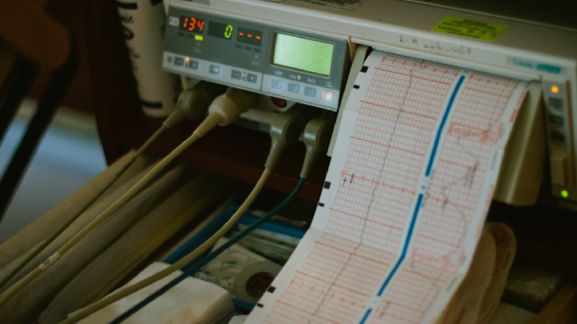 Logo for news article #1 (Buy These 5 Dividend Growth Stocks Amid Holiday-Driven Light Trading Volume)